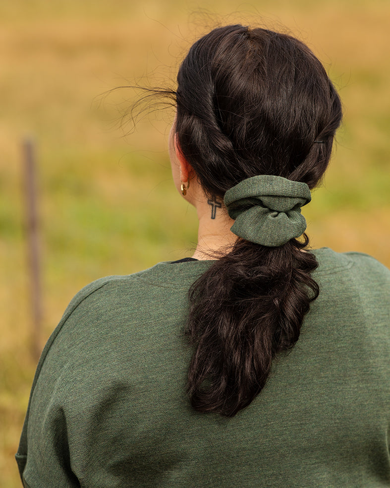 MERINO HAIR SCRUNCHIE, FOREST GREEN