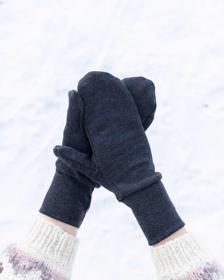 Merinovillalapaset aikuisille tummanharmaana – pehmeät ja lämpimät